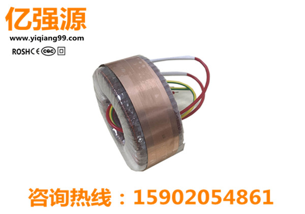 電壓轉換器